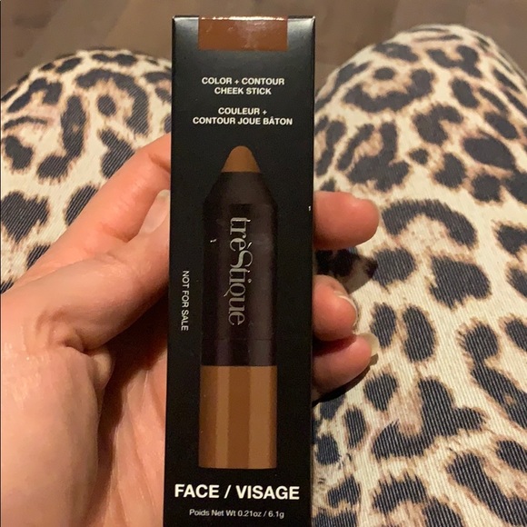 trestique color and contour cheek stick